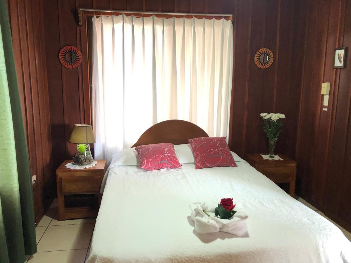 Cabinas Lupita Bed & Breakfast La Fortuna Ngoại thất bức ảnh